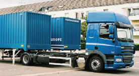 Camion et container Les Petits Bleus pour un déménagement longue distance