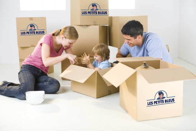 Cartons de déménagement Les Petits Bleus chez un client à Nantes